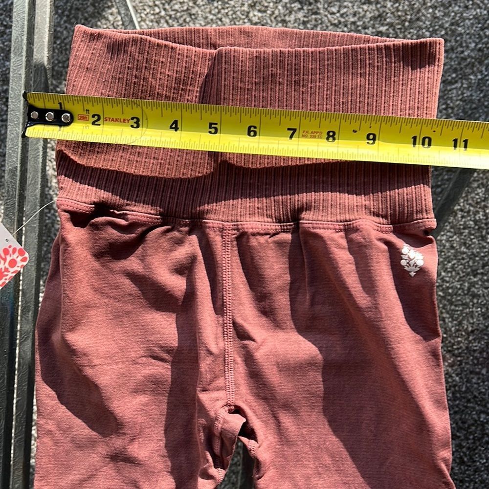 FP Movement High-Rise 7/8 Length Good Karma Legging - Nutmeg - Size XS/S - Picture 3 of 11